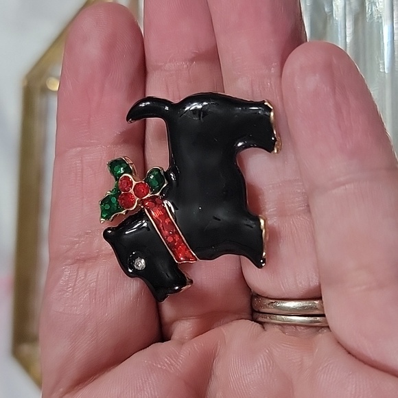 Scottish Terrier Dog Black Enamel with Red Rhinestones Vintage Brooch - Picture 4 of 5